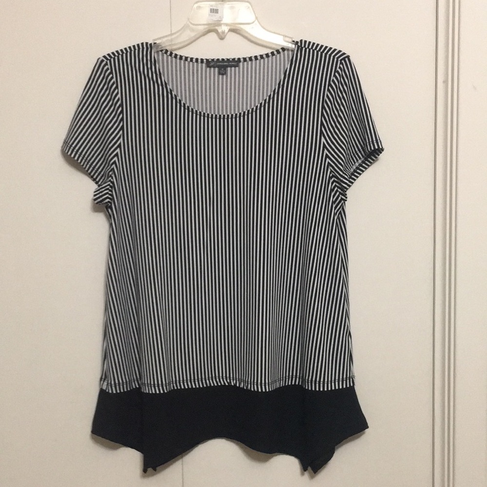 ADRIANNA PAPELL Oversized Relaxed Fit Easy Wear Top with Flowy Sheer Length